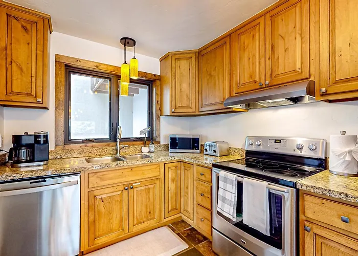 Eagle Vail Mountain Retreat